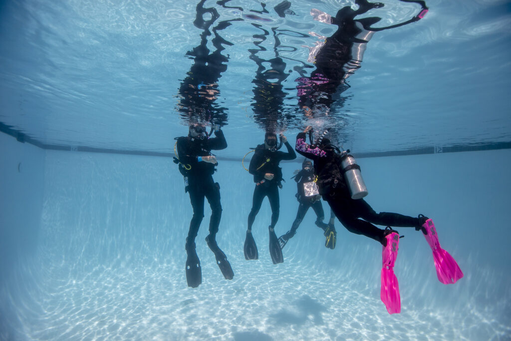 padi open water diver course pool training